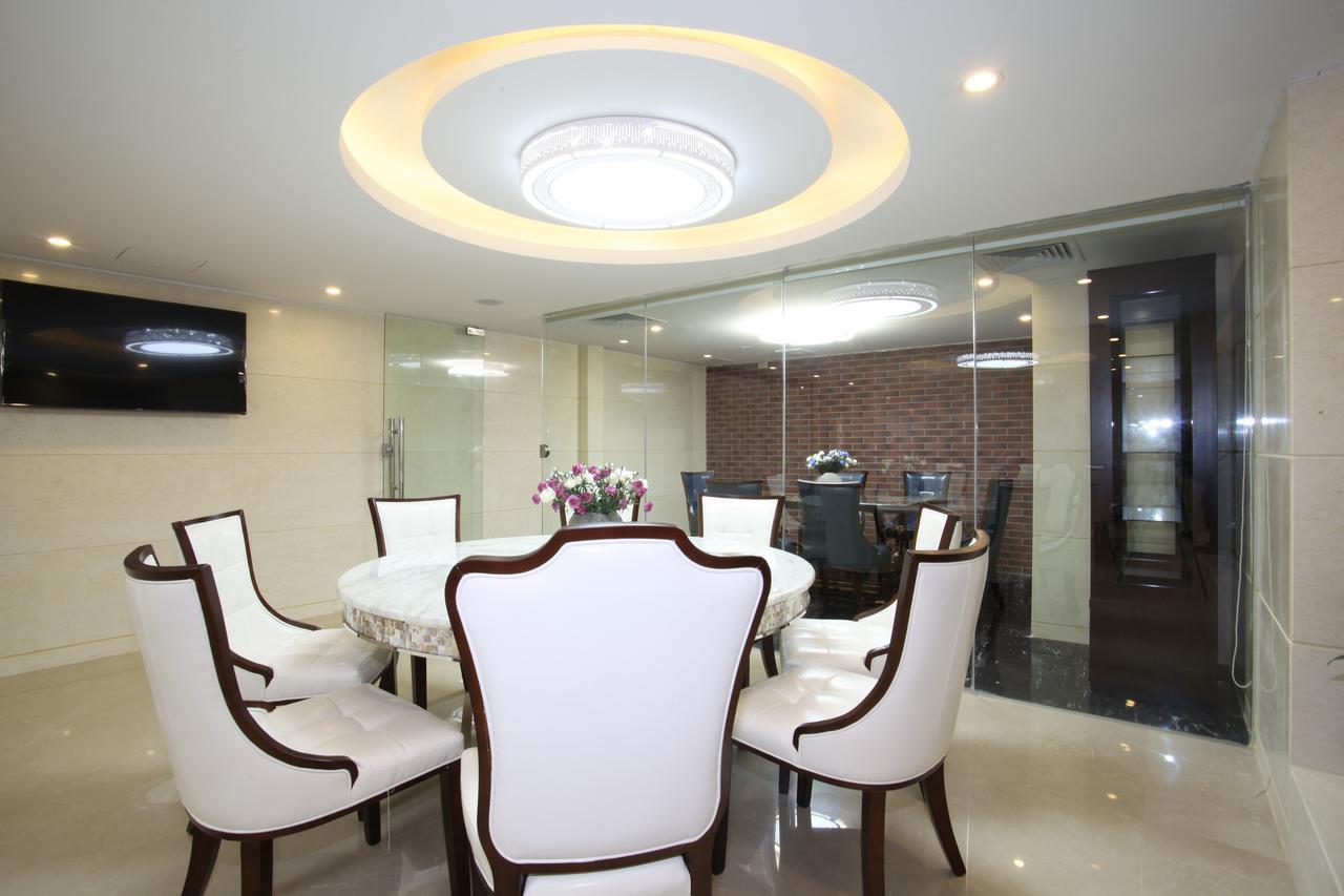 Guangzhou Jin Wan Li Business Hotel Exterior foto
