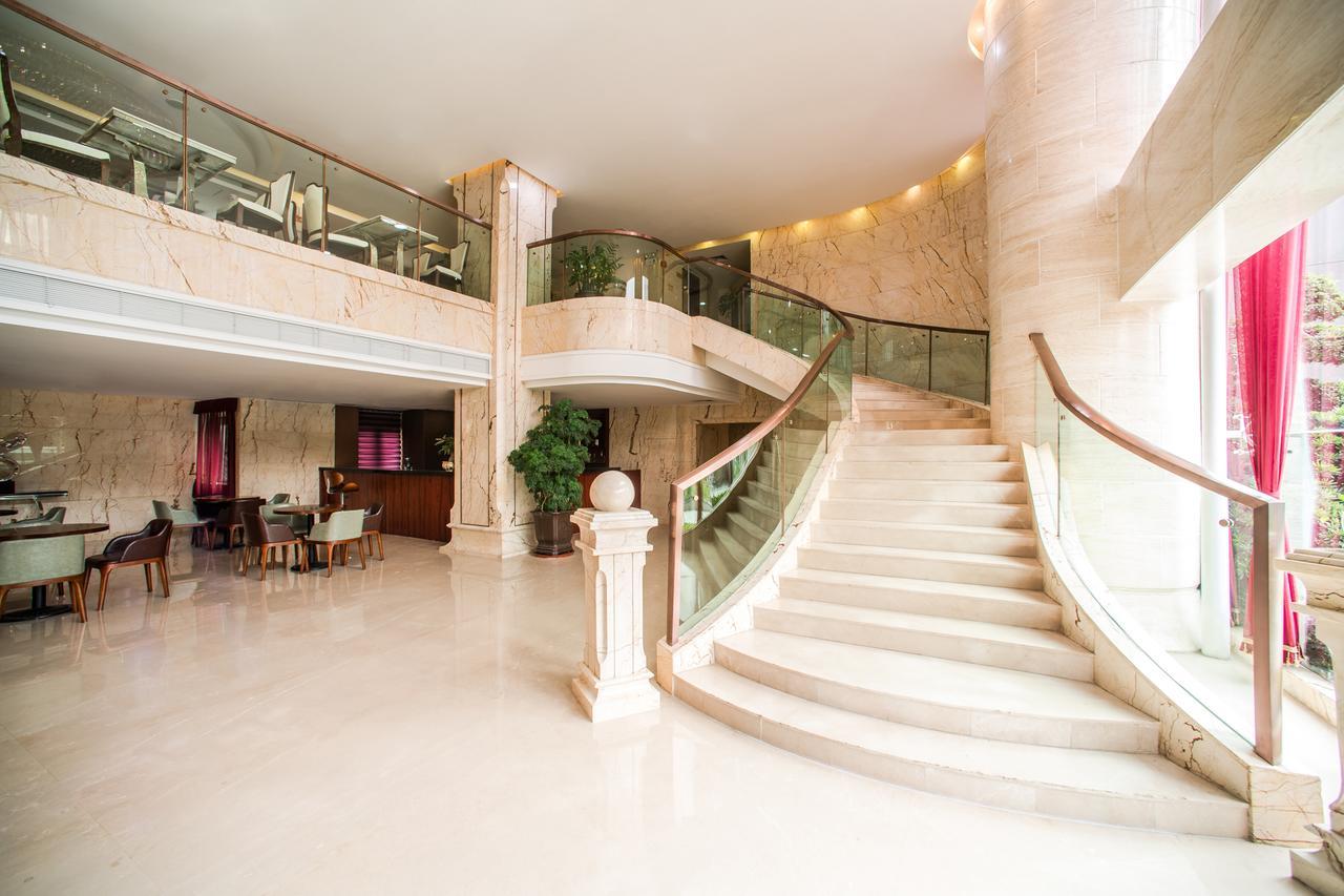 Guangzhou Jin Wan Li Business Hotel Exterior foto