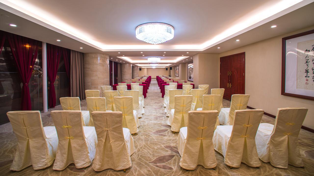 Guangzhou Jin Wan Li Business Hotel Exterior foto